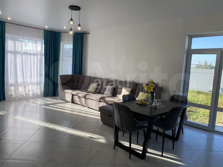 Коттедж 106,5 м² на участке 6,4 сот.