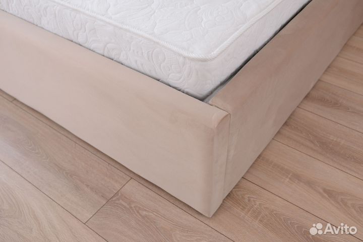 Кровать с матрасом 120х200