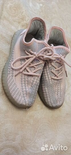 Кроссовки спортивные текстильные изики