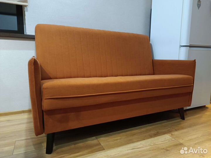Диван интерьерный