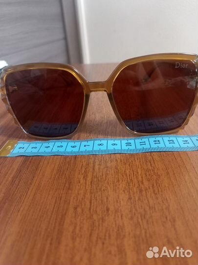 Солнцезащитные очки женские Dior