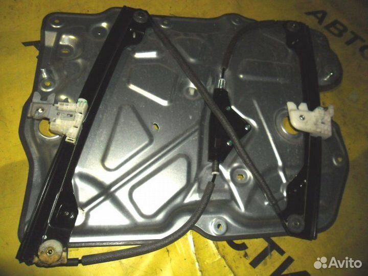 Стеклоподъемник двери передний правый Nissan Teana