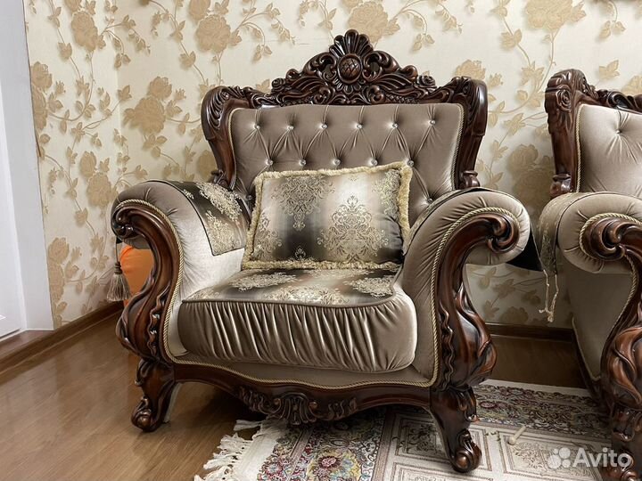 Диван и 2 кресла