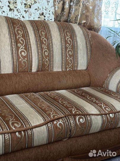 Диван и кресло