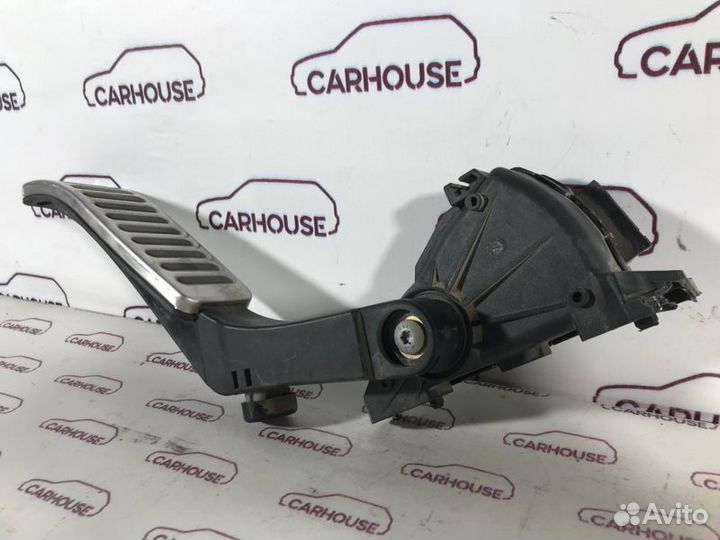 Педаль газа Volkswagen Touareg GP 4.2 AXQ 2003