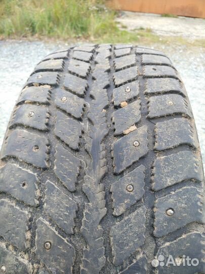 Continental ContiWinterViking 2 215/60 R16
