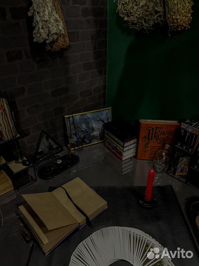 Гадание на картах Таро, ясновидение, чистка