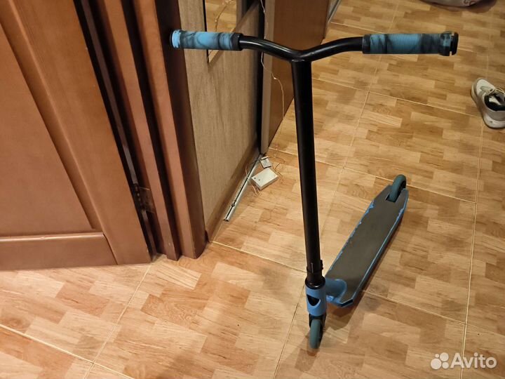 Трюковой самокат