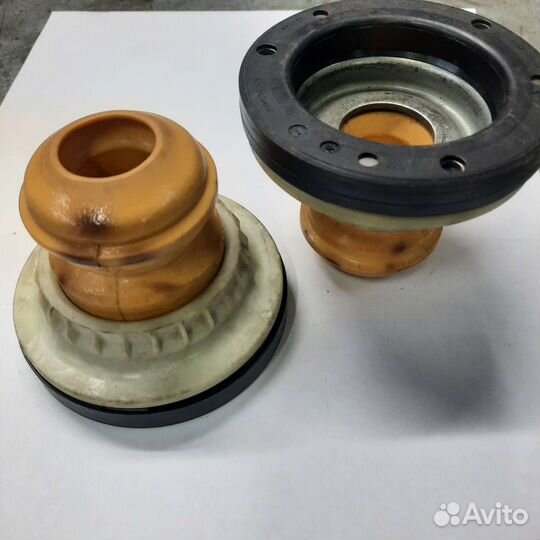 Опорный подшипник передних аморт на Mercedes