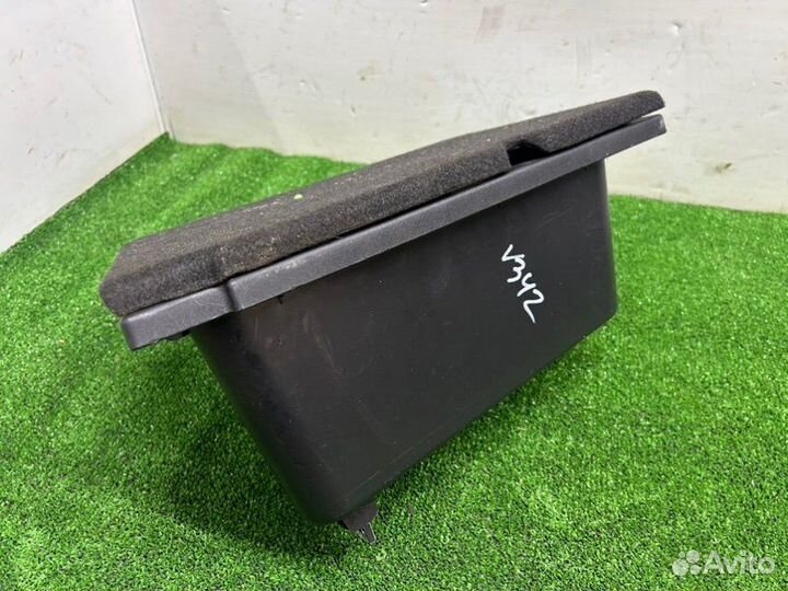 Ящик для инструментов правый Chevrolet Captiva