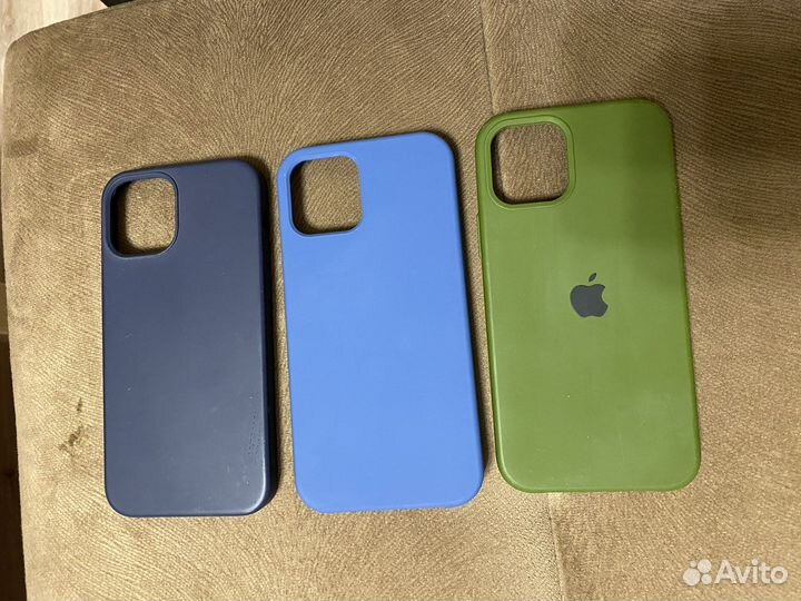 Чехлы на iPhone 12