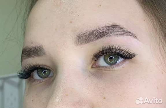 Наращивание ресниц на анатомической кушетке