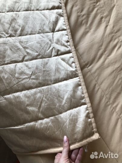 Покрывало на двуспальную кровать 290 на 275 б/у
