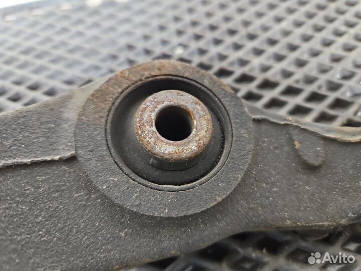 Рычаг нижний передний левый Honda Accord CW2 K24A