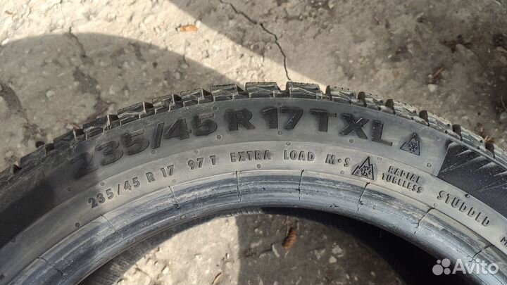 Continental IceContact 2 235/45 R17 97T