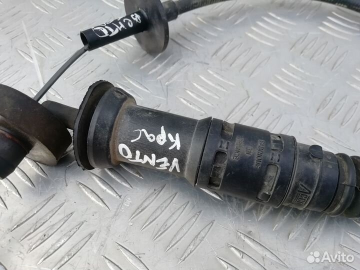 Трос сцепления Volkswagen Vento 1992г