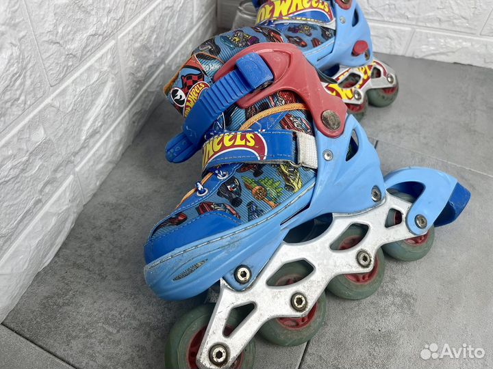 Ролики на раздвижные Hot Wheels 34-37 и шлем