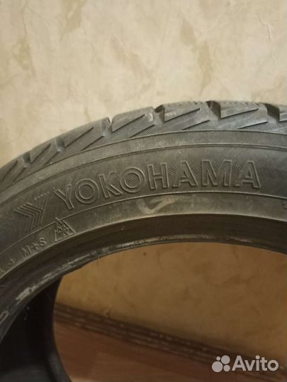 Yokohama Ice Guard IG30 215/50 R17 30B