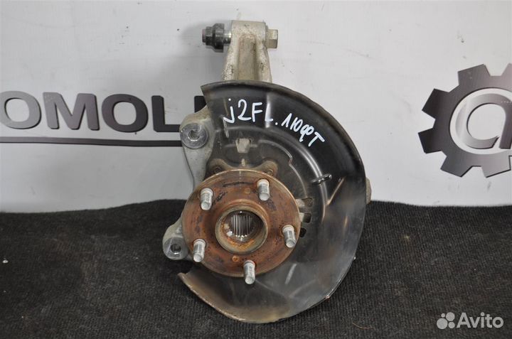 Ступица передняя левая toyota prius ZVW30