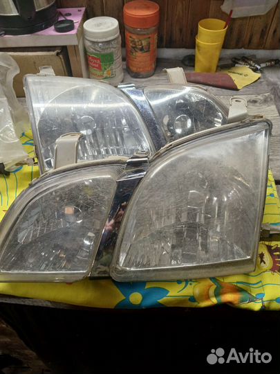 Фара toyota gaia до рестайлинг 2000 г