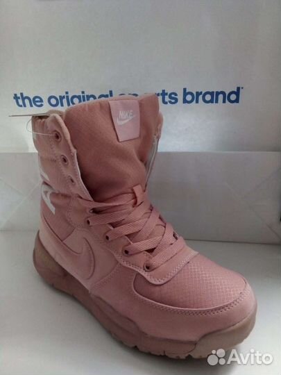 Кроссовки Nike