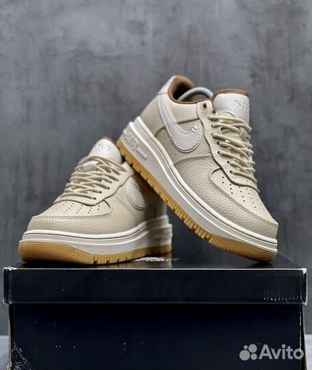 Кроссовки Nike AIR force 1 luxe версия