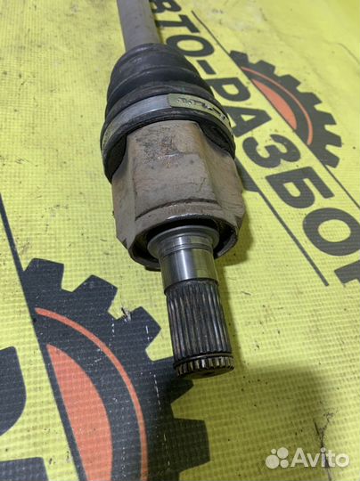 Привод правый 1.6 АКПП 6-Ступка Киа Рио 3 Солярис