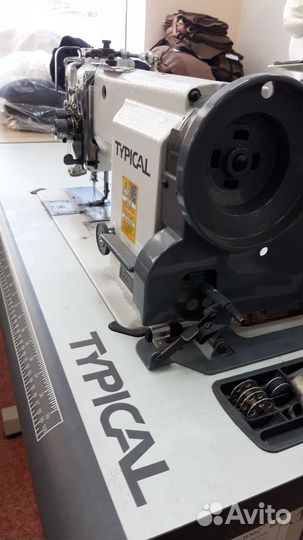 Продам двухигольную швейную машинку