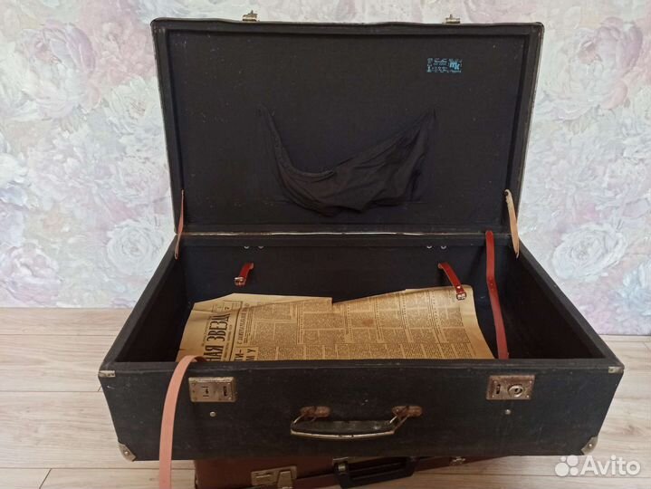 Чемодан советский