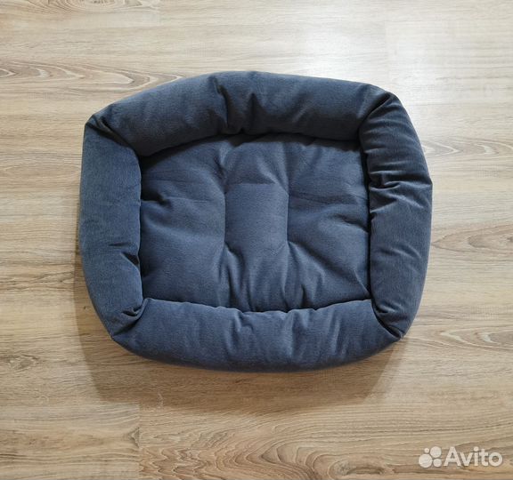 Лежанка для собак и кошек