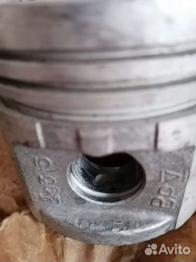 Поршни от газ 53