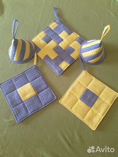 Набор для кухни (подставка под горячее, прихватки)