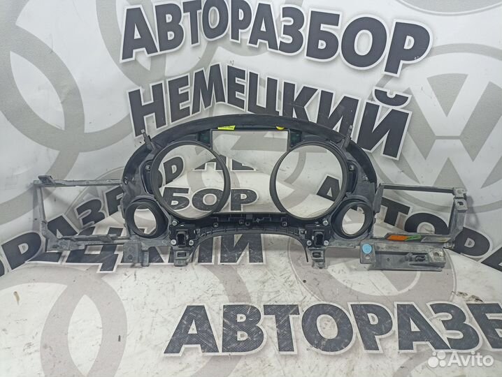 Накладка приборной панели Audi A8 D3