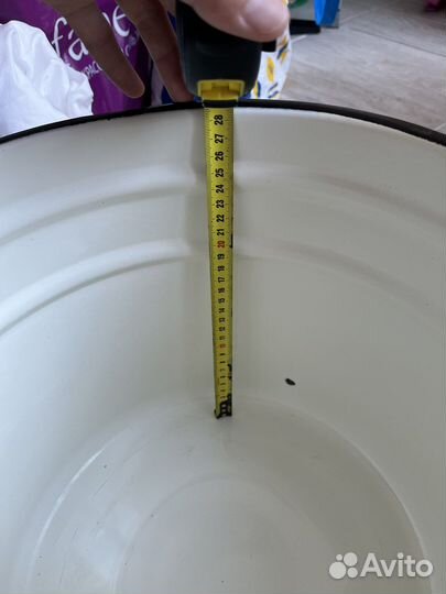 Кастрюля эмалированная большая