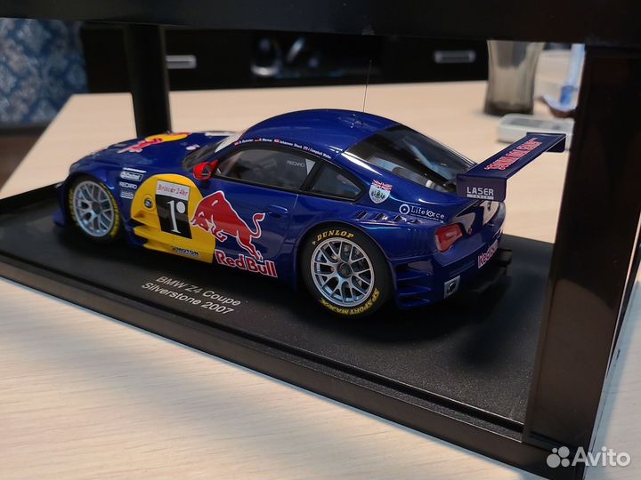 1:18 BMW Z4 Silverstone red bull Autoart 1/18
