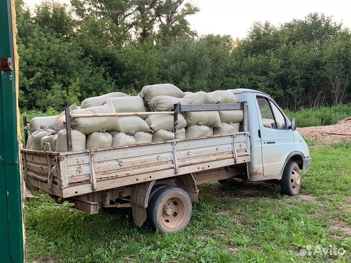 Опилки в мешках
