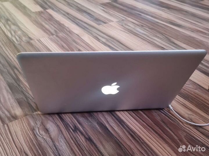 Apple MacBook Pro 13