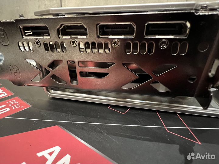 AMD Radeon XFX RX 6700 XT merc 319 12gb