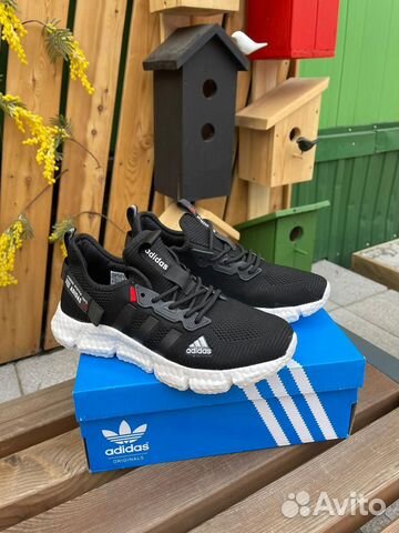 Кроссовки adidas