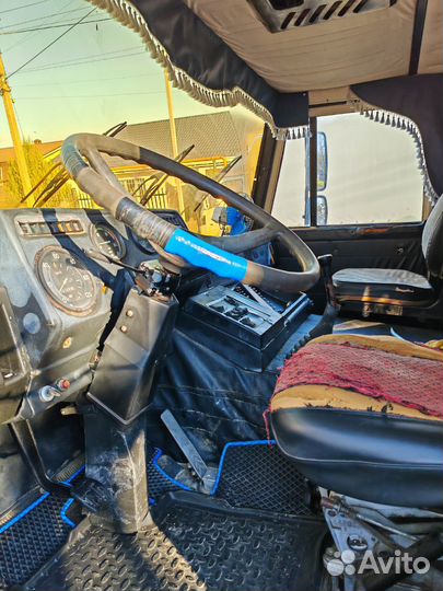 Самосвал 50 м³ МАЗ 35551, 1989