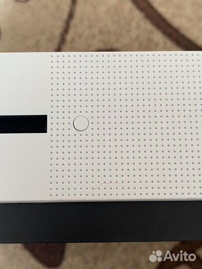 Консоль xbox one s