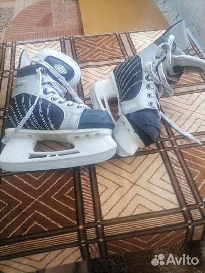 Коньки хоккейные 29 размер