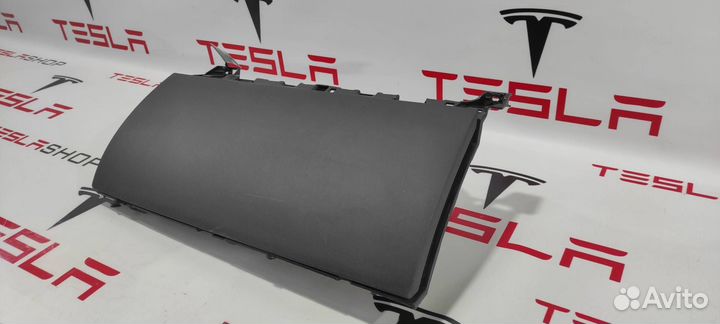 Бардачок Tesla Model 3 (2017 - н.в.) 1083340-00-H