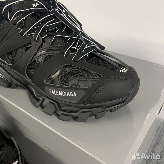 Balenciaga track 1 black