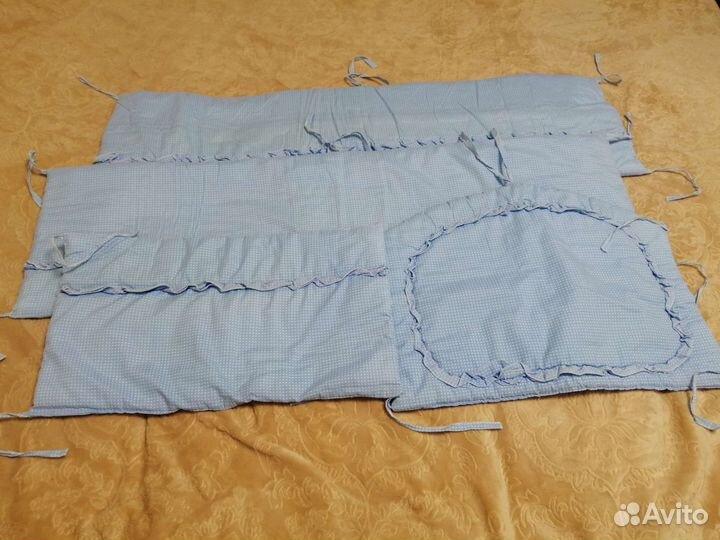 Бортики в кроватку