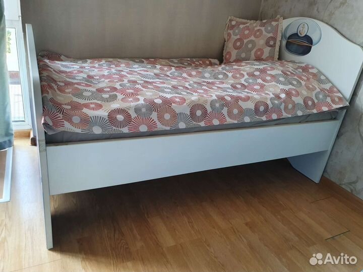 Детская кровать от 3 лет с матрасом бу