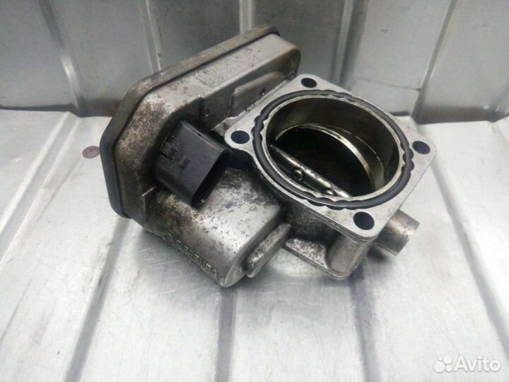 Дроссельная заслонка Opel Vectra C 1.9 2008