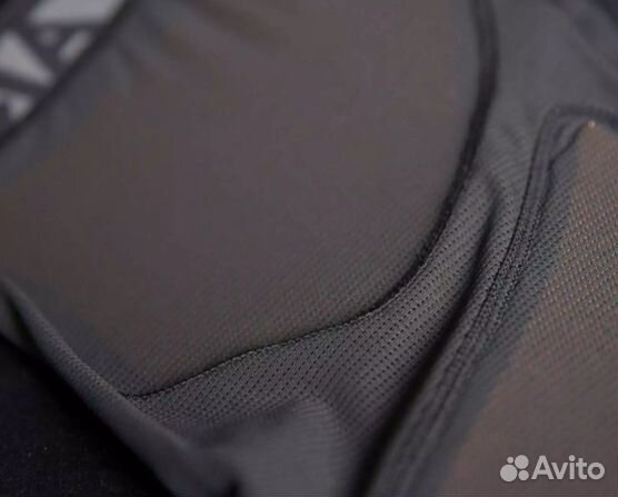 Защитные шорты Icon Field Armor Compression