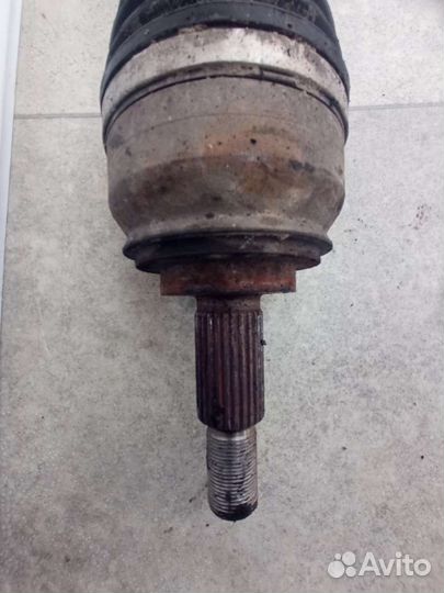 Полуось передняя левая (приводной вал, шрус) Renau