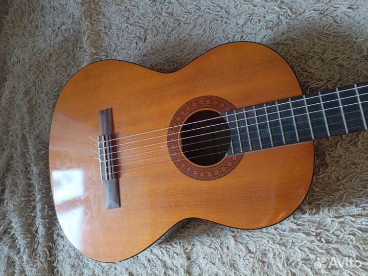 Yamaha c40 классическая гитара